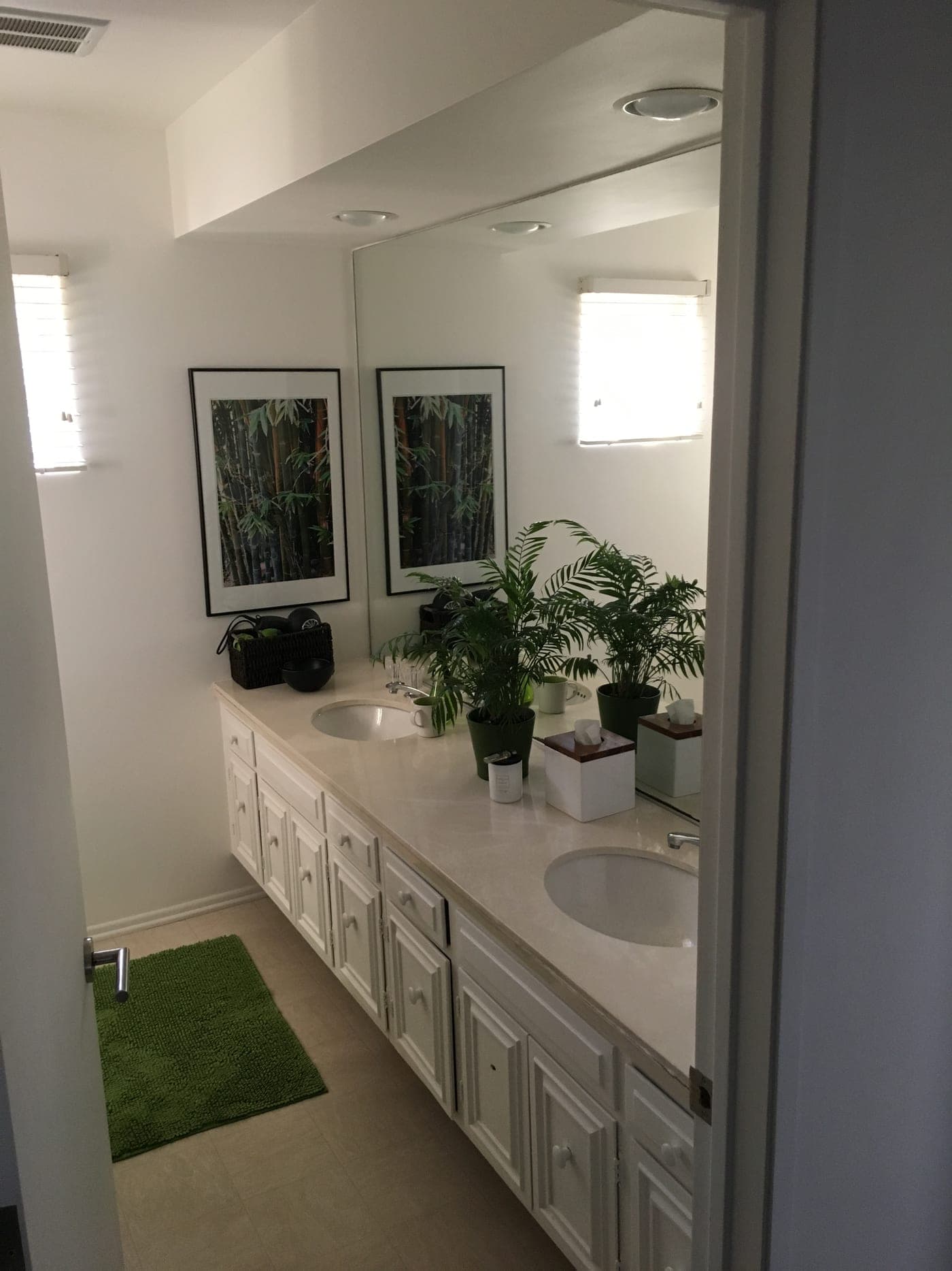 Beverly Hills 3D-Tile Bathroom — Before photo 1