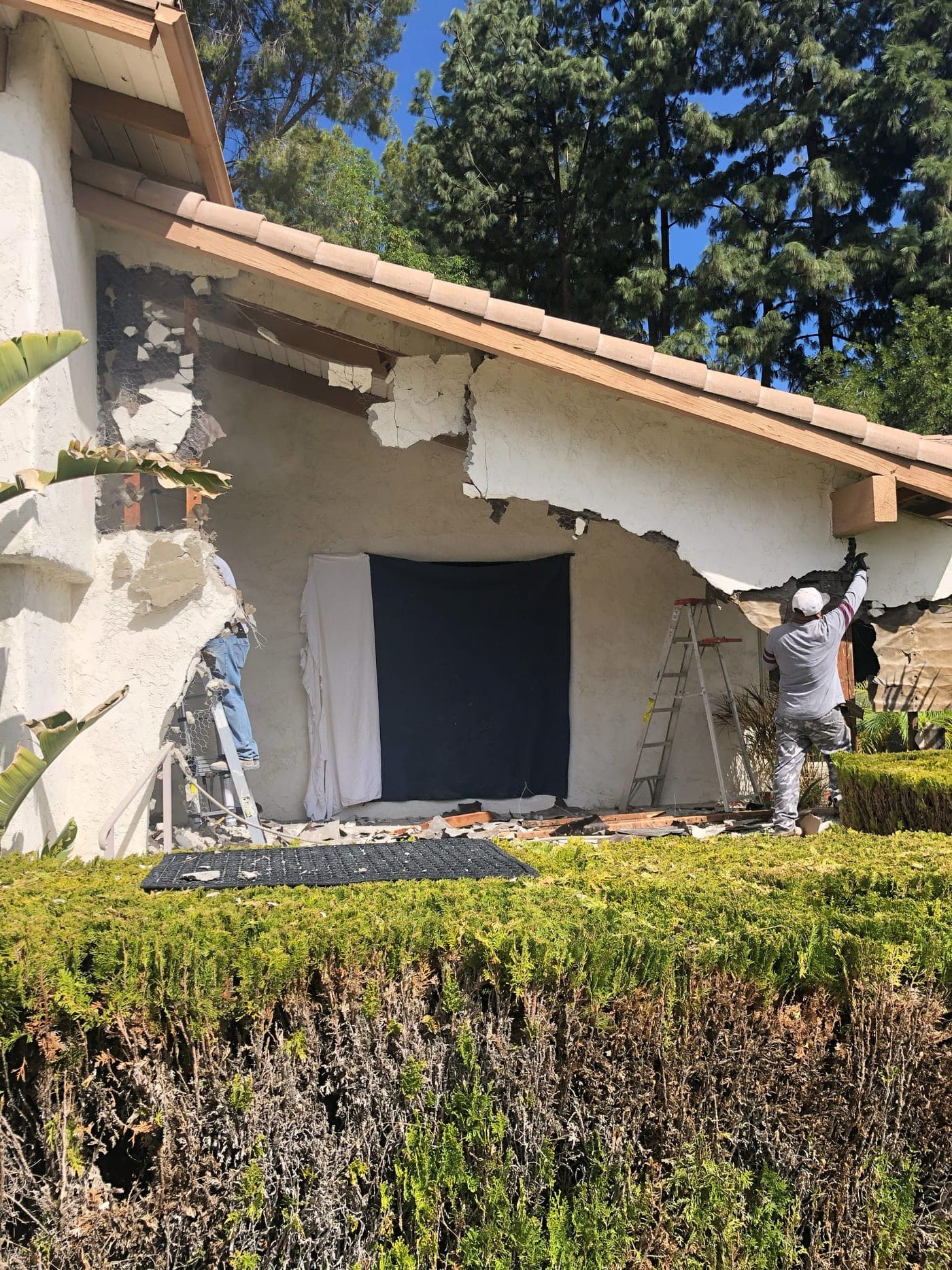 Los Angeles Exterior Work — During photo 2